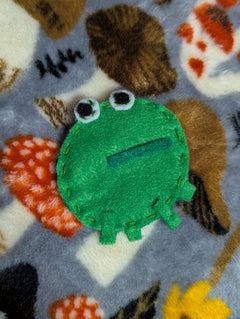 Flat Felt Peppa Frog Pin