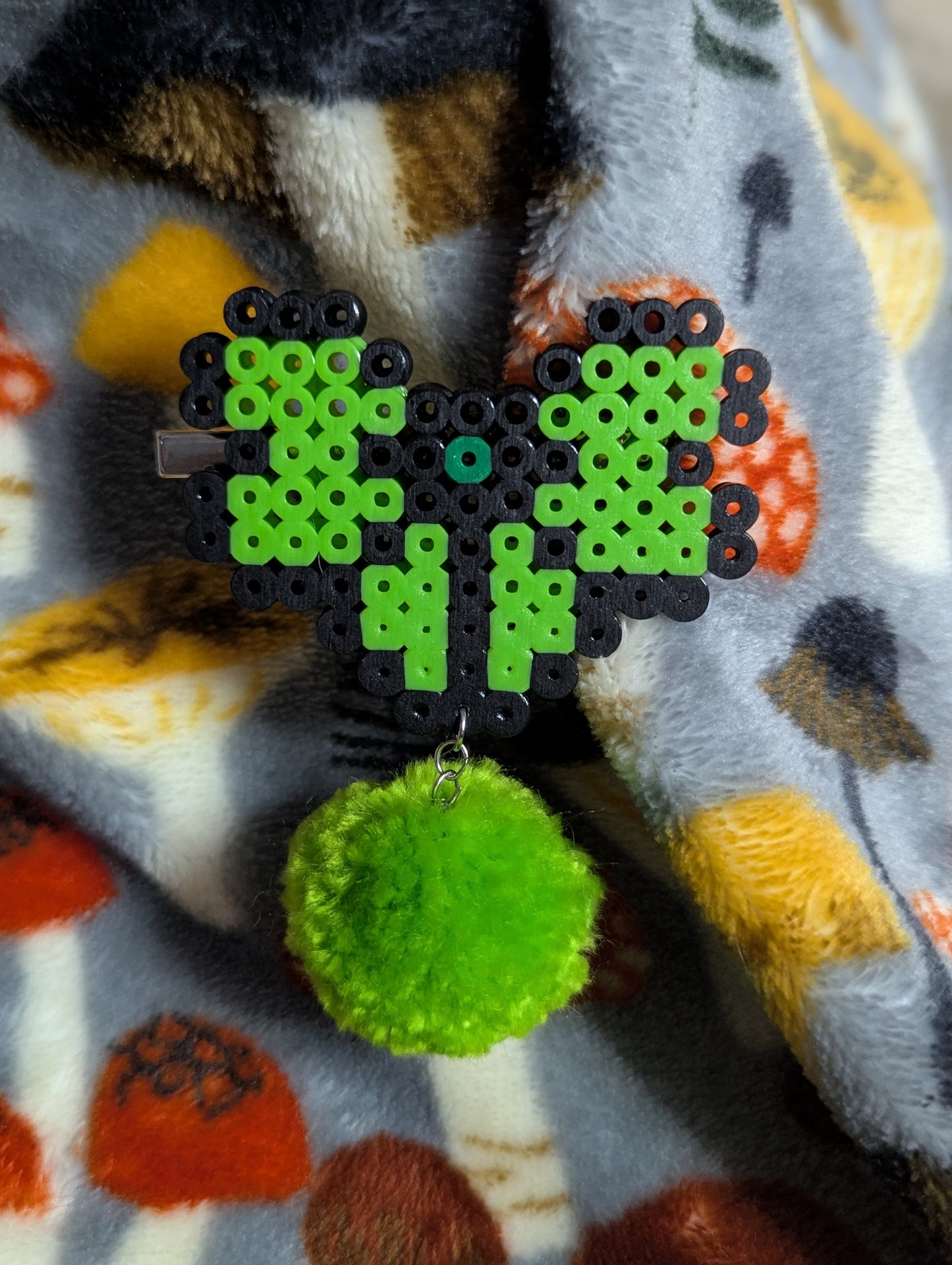 PomPom Bow Hair Clip
